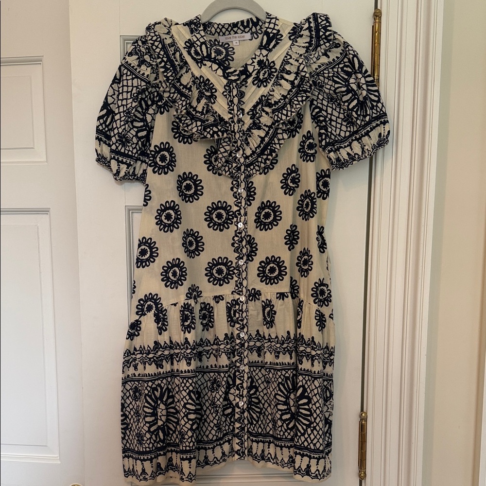 Chic Black and Cream Floral Long Sleeve Dress